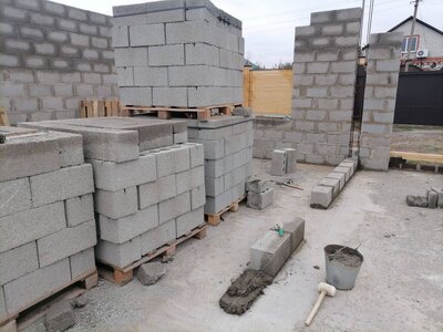 Кладка блока при строительстве одноэтажного дома в Родниках Белореченск 17.jpg