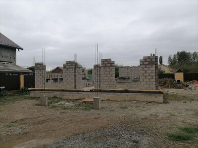 Кладка блока при строительстве одноэтажного дома в Родниках Белореченск 23.jpg