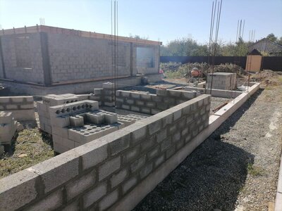 Кладка блока при строительстве одноэтажного дома в Родниках Белореченск 47.jpg