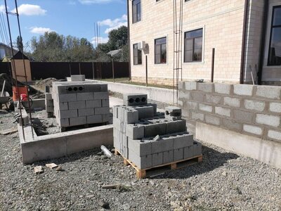 Кладка блока при строительстве одноэтажного дома в Родниках Белореченск 52.jpg